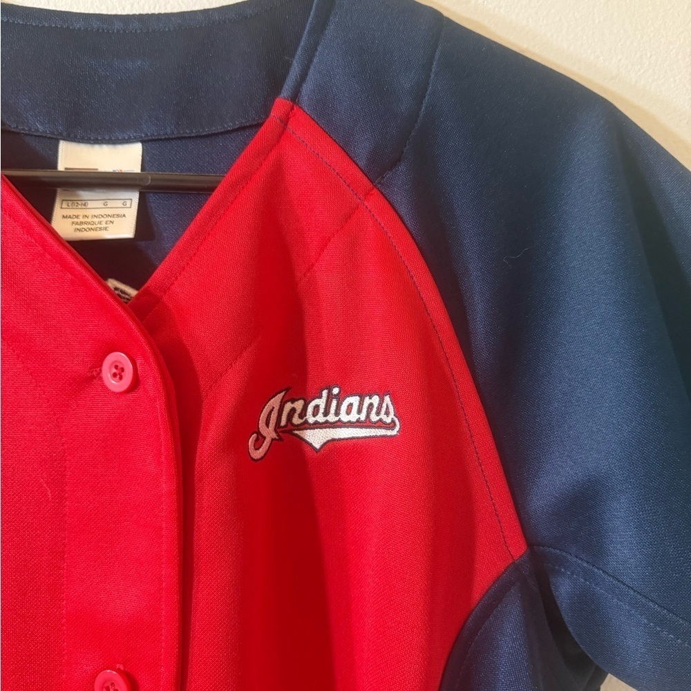 Nike MLB Kids Red and Blue Button-Down Shirt - Picture 2 of 7